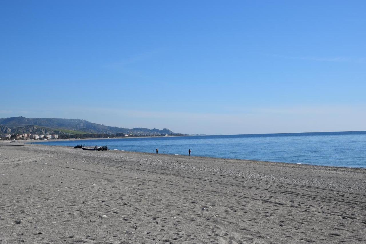 Accomodati B&B Marina di Gioiosa Ionica Kültér fotó