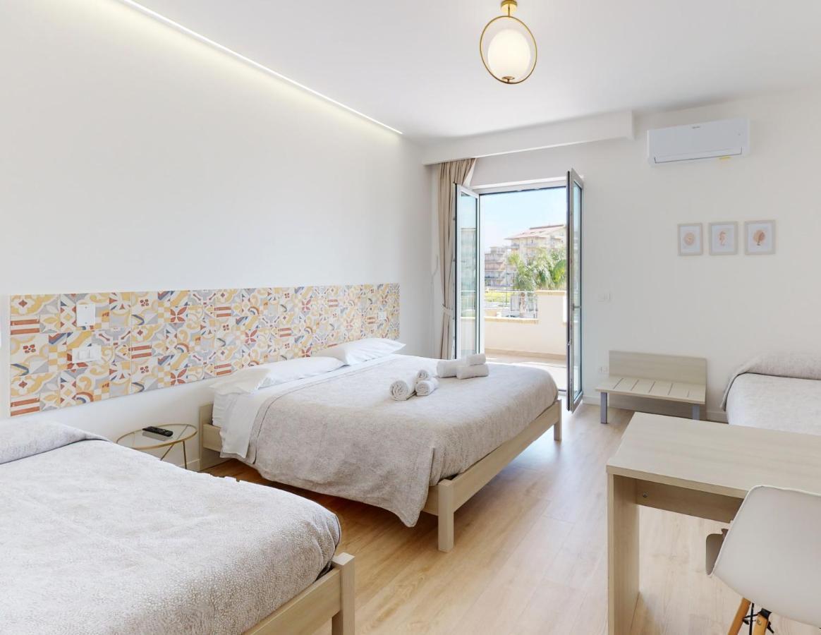 Accomodati B&B Marina di Gioiosa Ionica Kültér fotó